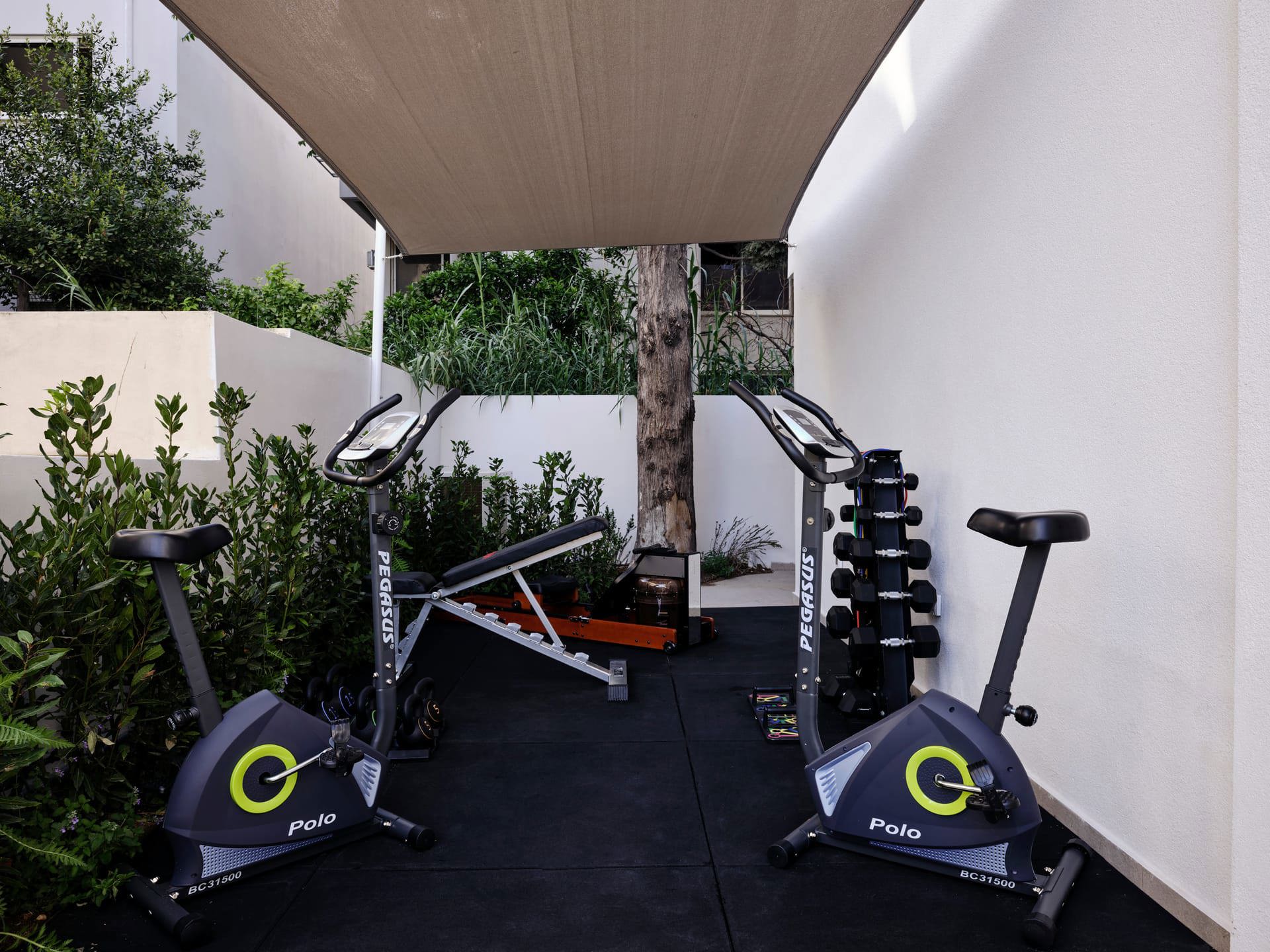 Bond Smart Living Suites galeri fotoğrafı
