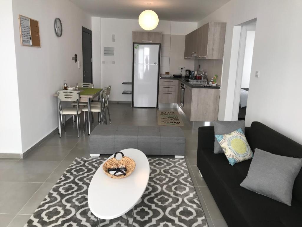 Cozy Flat In The Heart Of North Nicosia --- 55-1