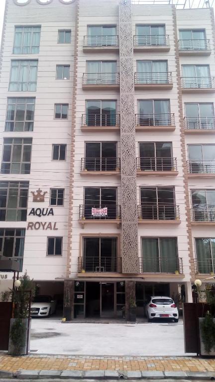 Aqua Royal Residences