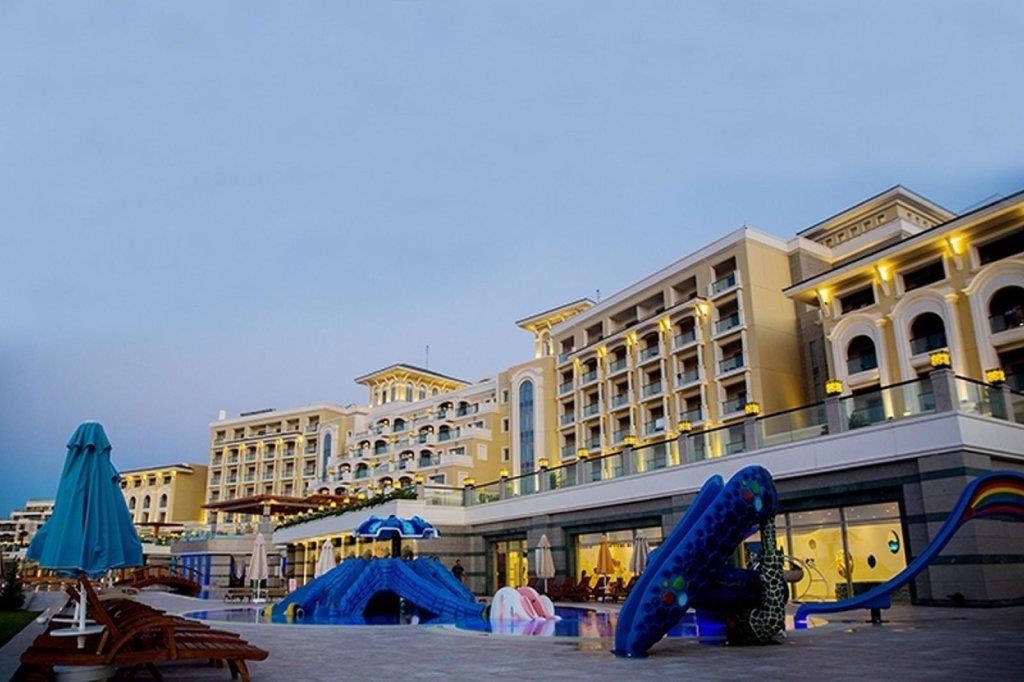 Merit Royal Premium Hotel Casino & Spa