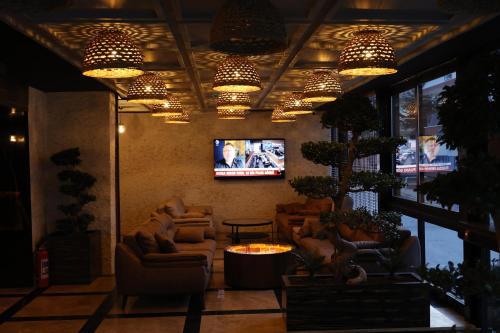 Iron Loft Hotel