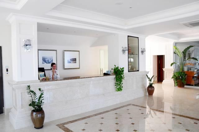 Denizkizi Hotel & Royal