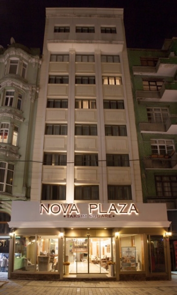 Crestium Hotel Premium Square