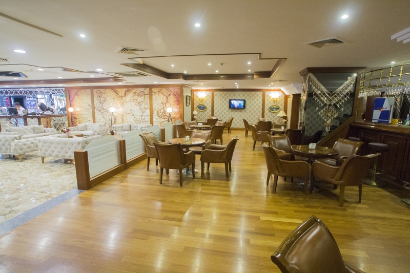 Crestium Hotel Premium Square