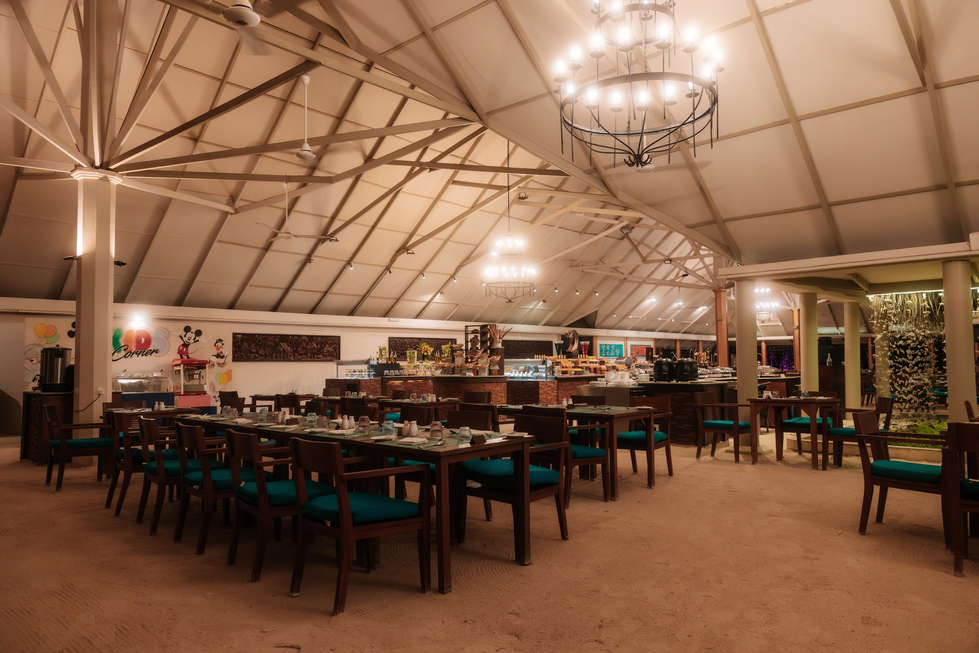 Adaaran Select Hudhuranfushi Resort