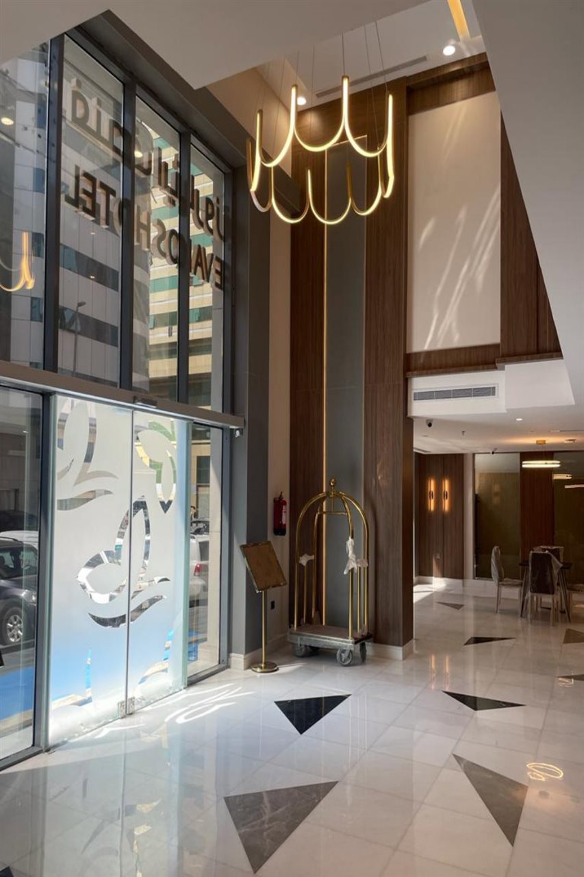 Evaros Hotel