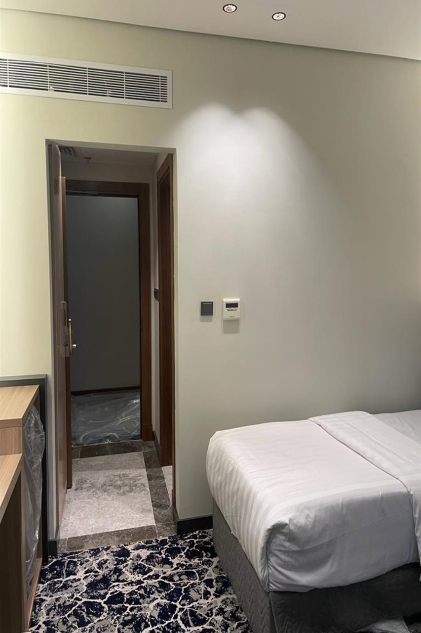 Evaros Hotel