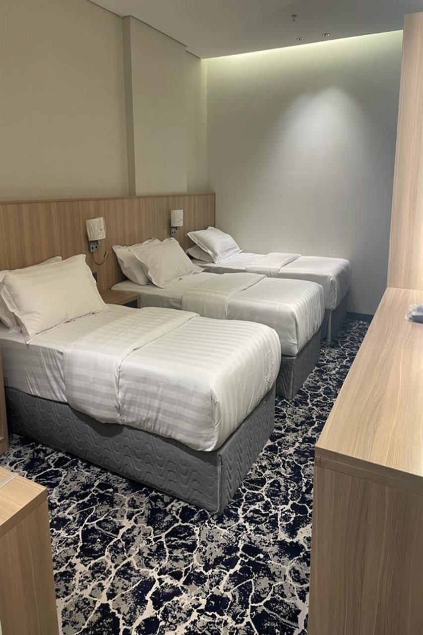 Evaros Hotel