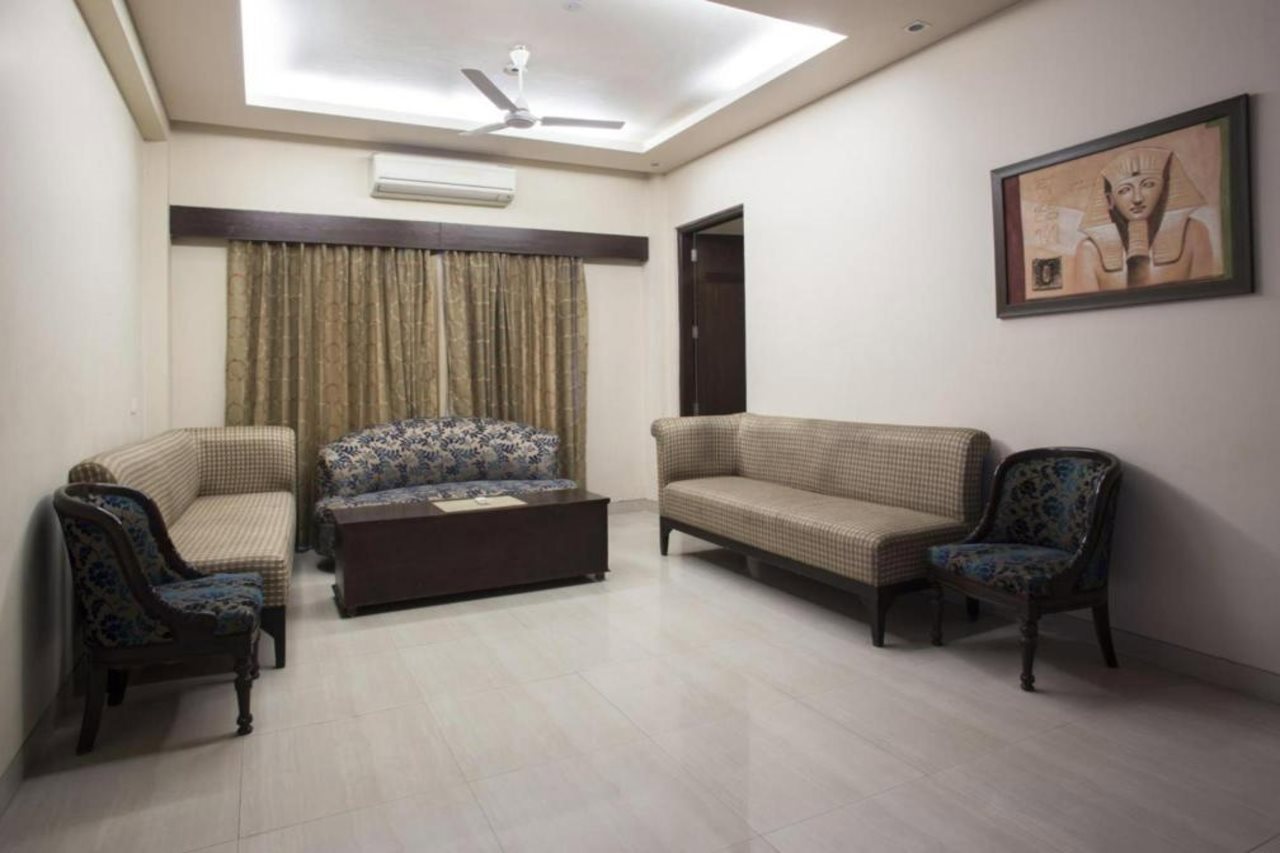 Tavisha Villa Film City Road