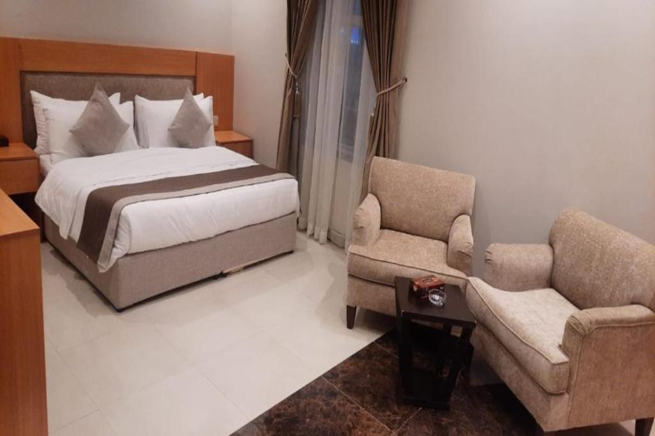 Al Muteb Suites Granada