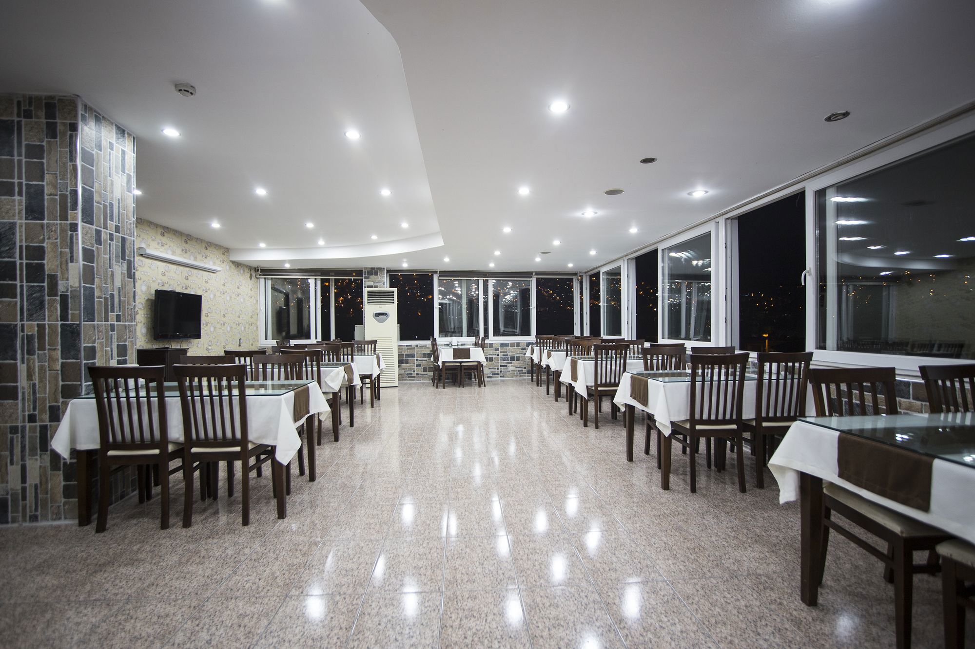 Hotel Divan galeri fotoğrafı