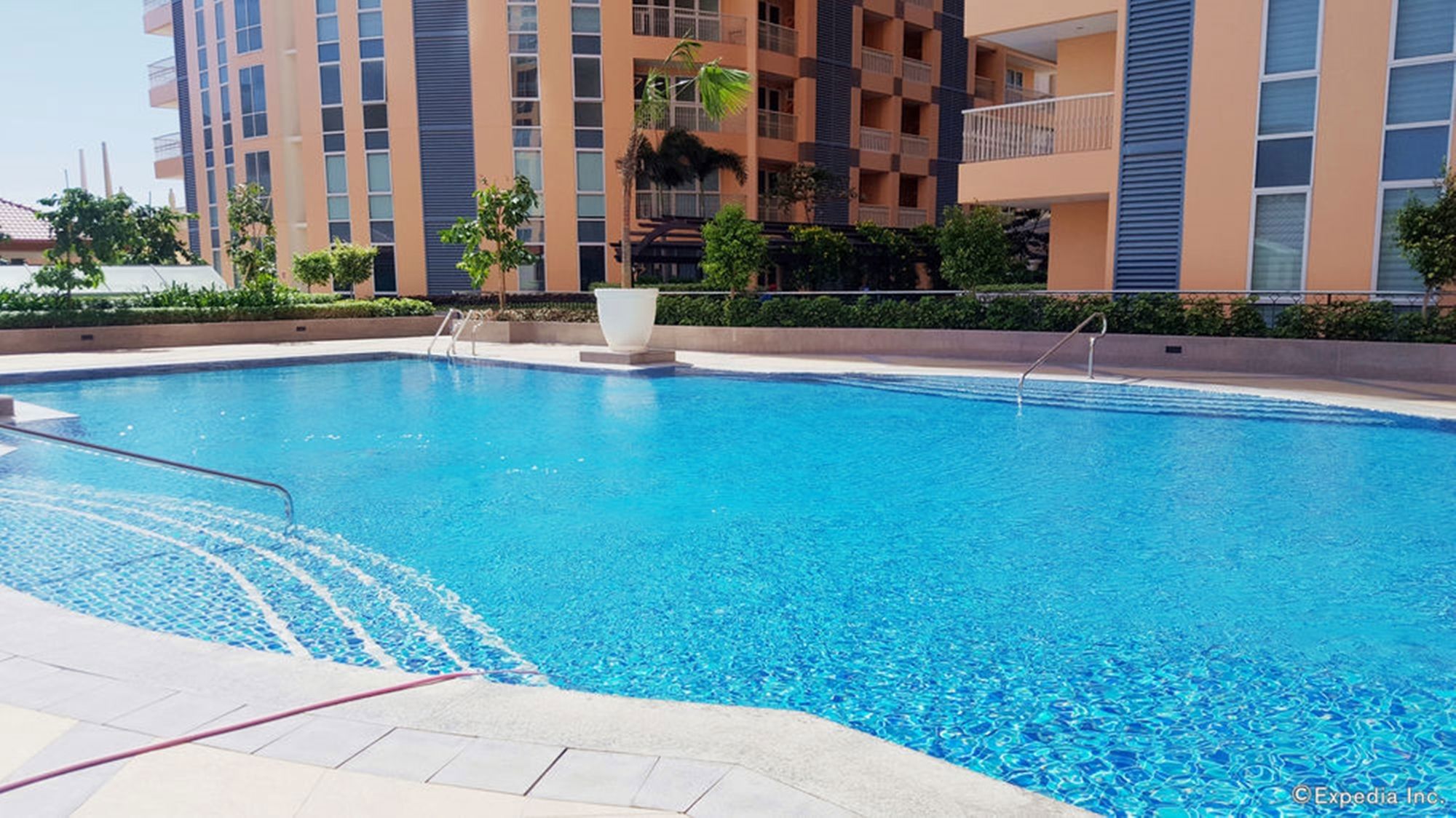 Cozi Modern Luxury Residences