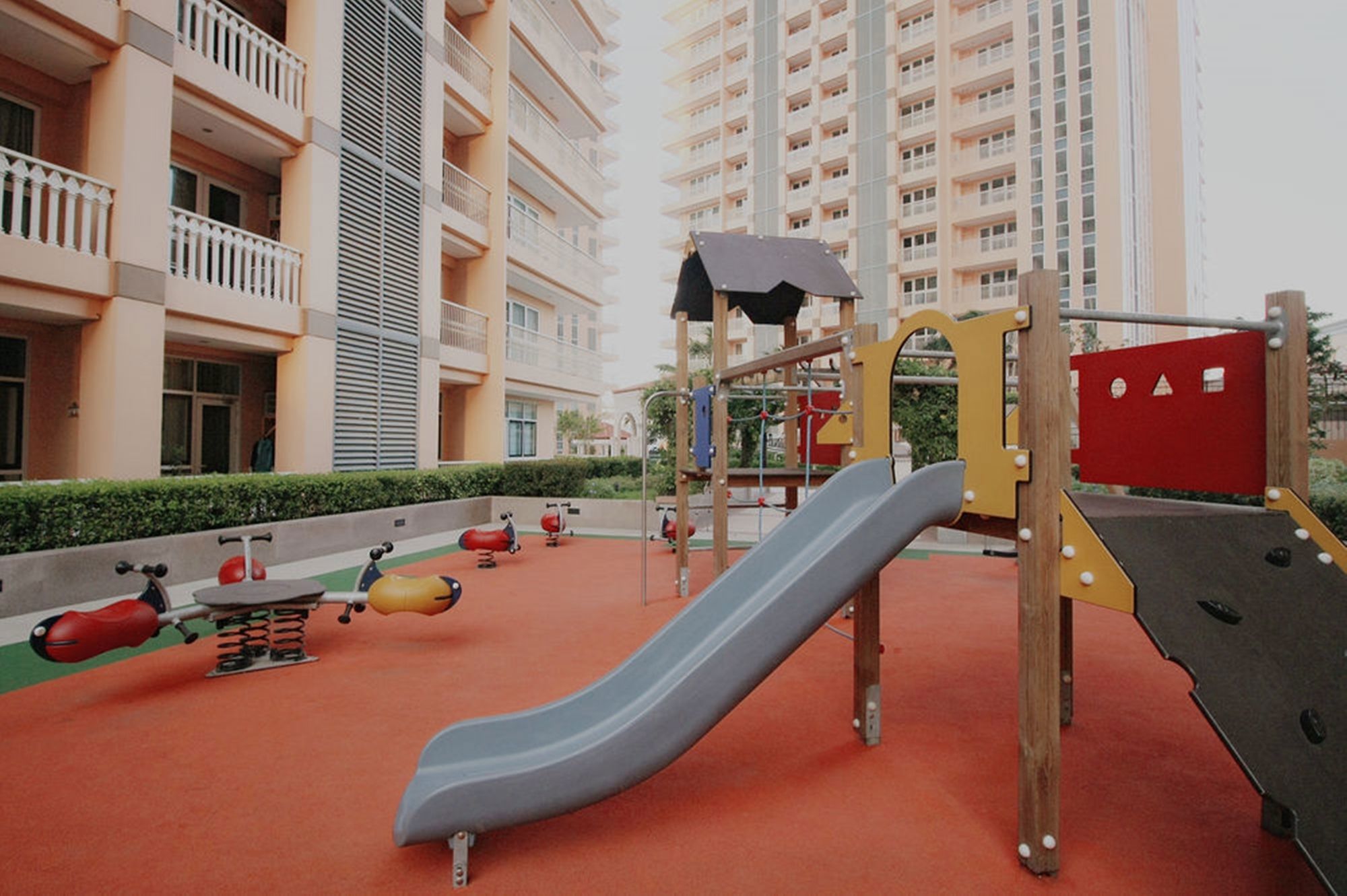 Cozi Modern Luxury Residences