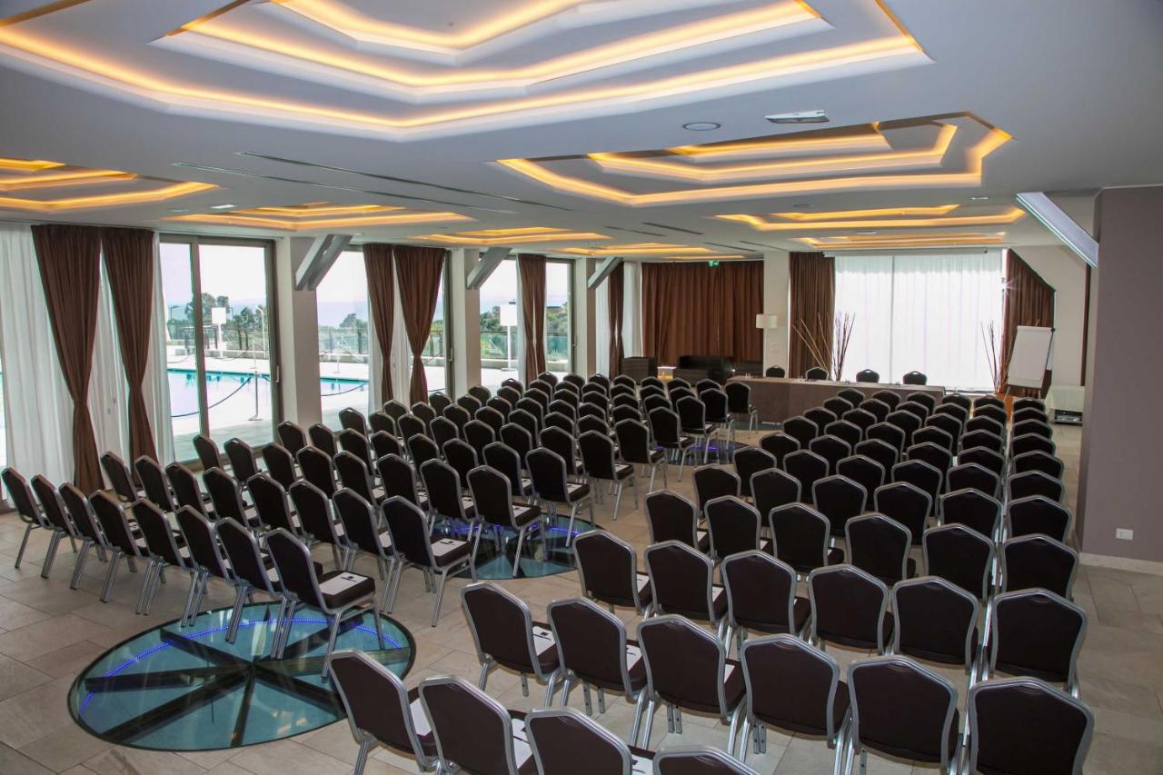 4 Spa Resort Hotel galeri fotoğrafı