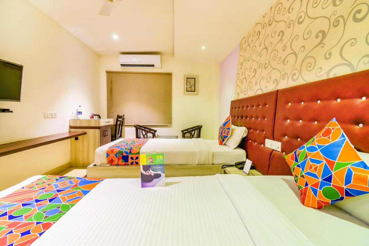 Fabhotel Pentagon Next