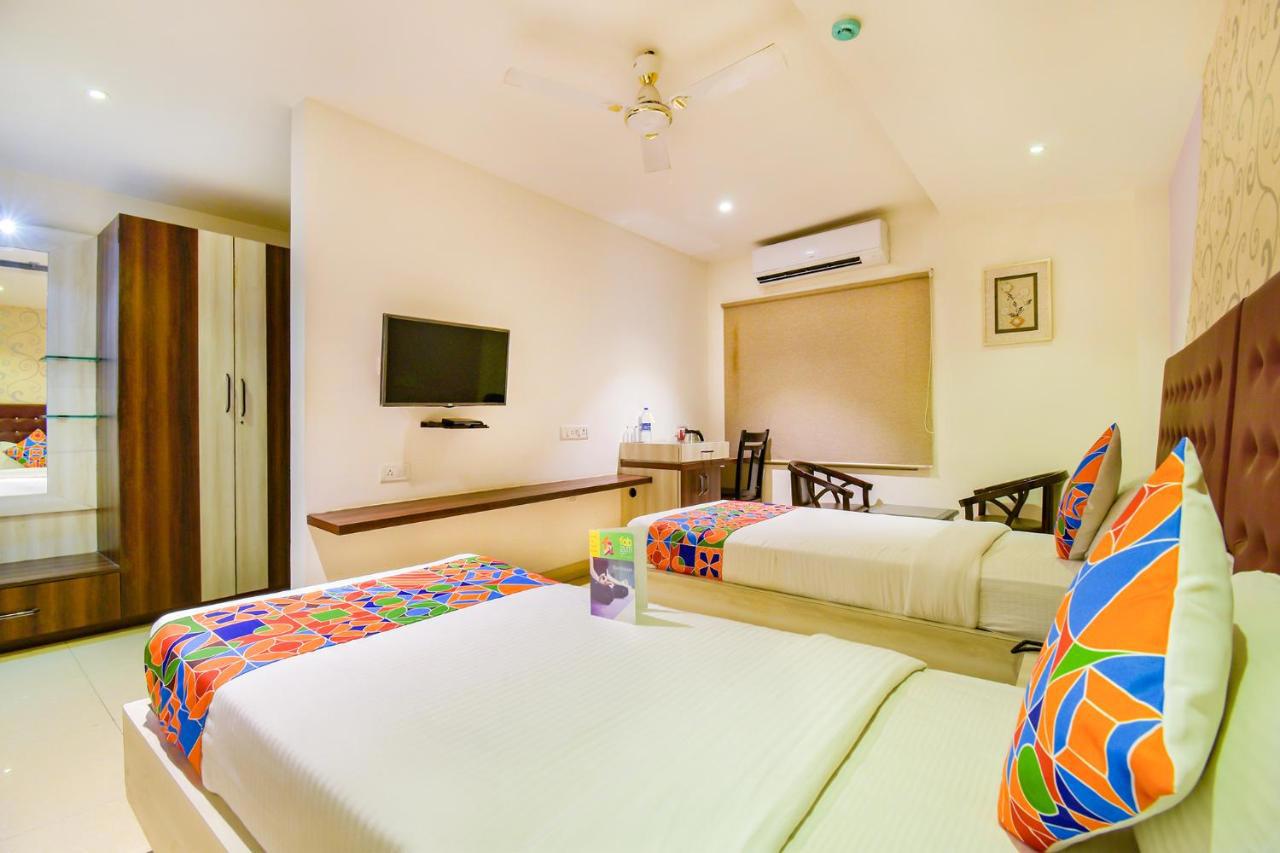 Fabhotel Pentagon Next