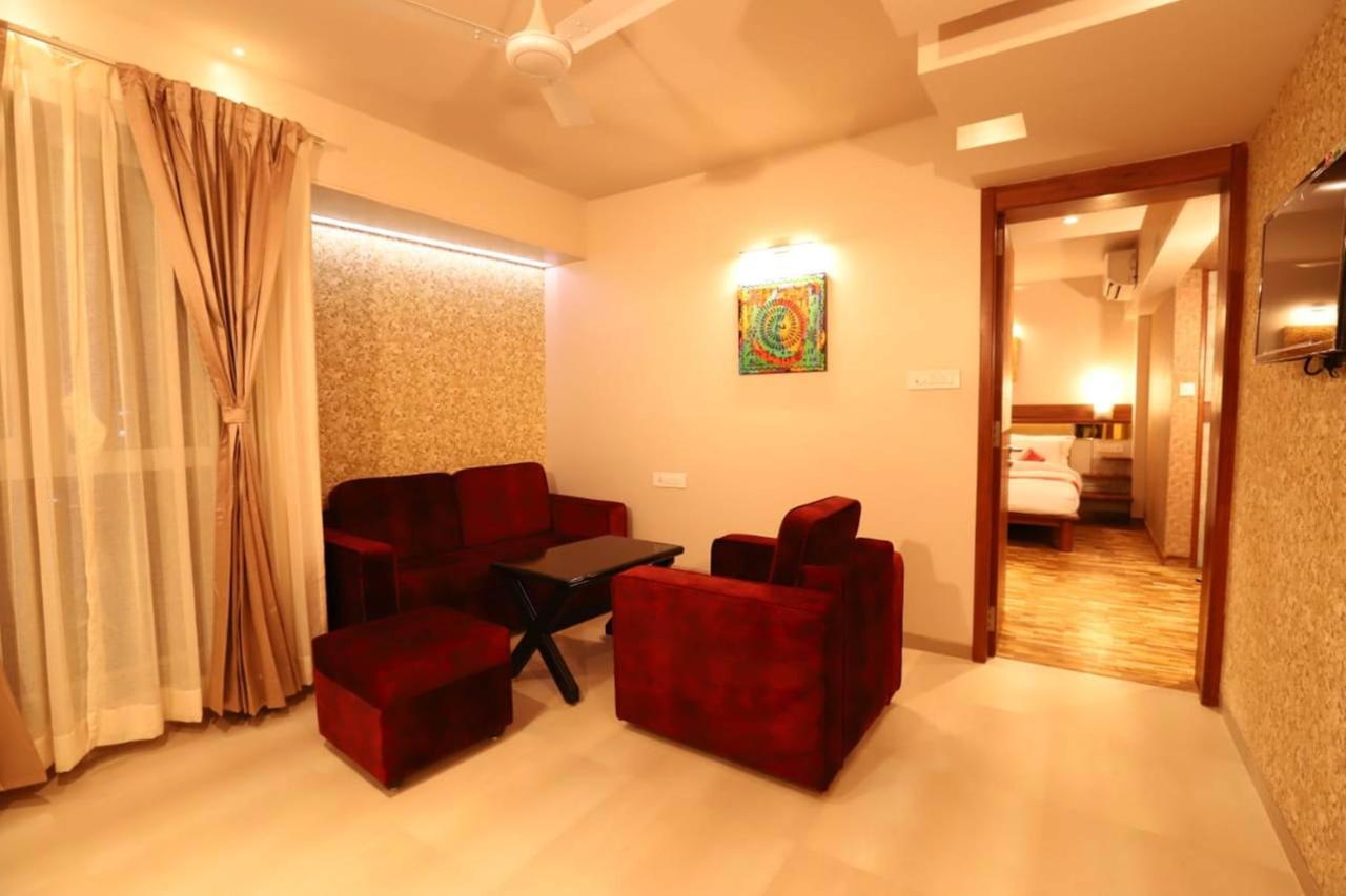 Hotel Prabha Palace