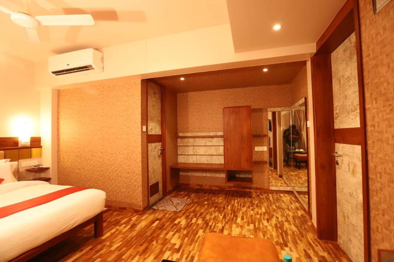 Hotel Prabha Palace