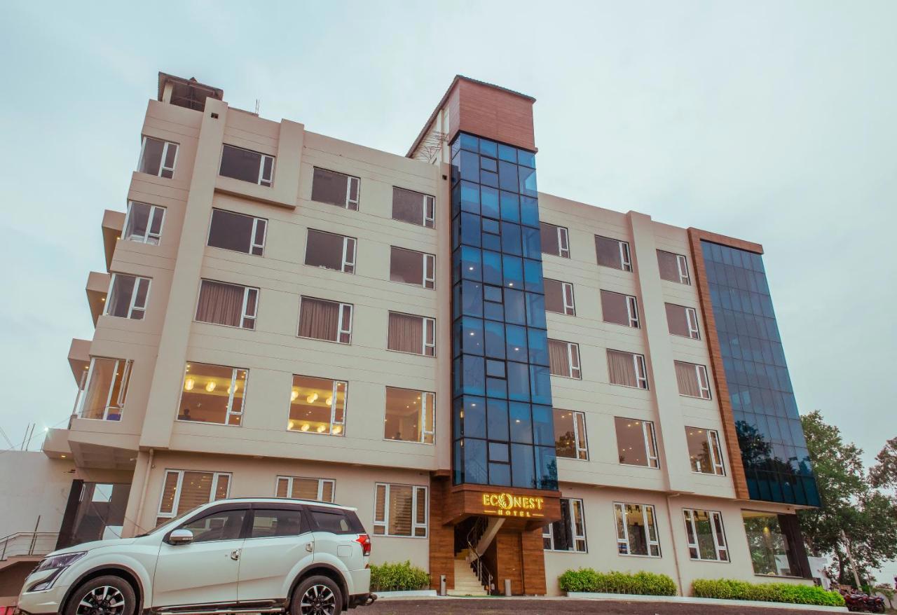 Econest Hotel
