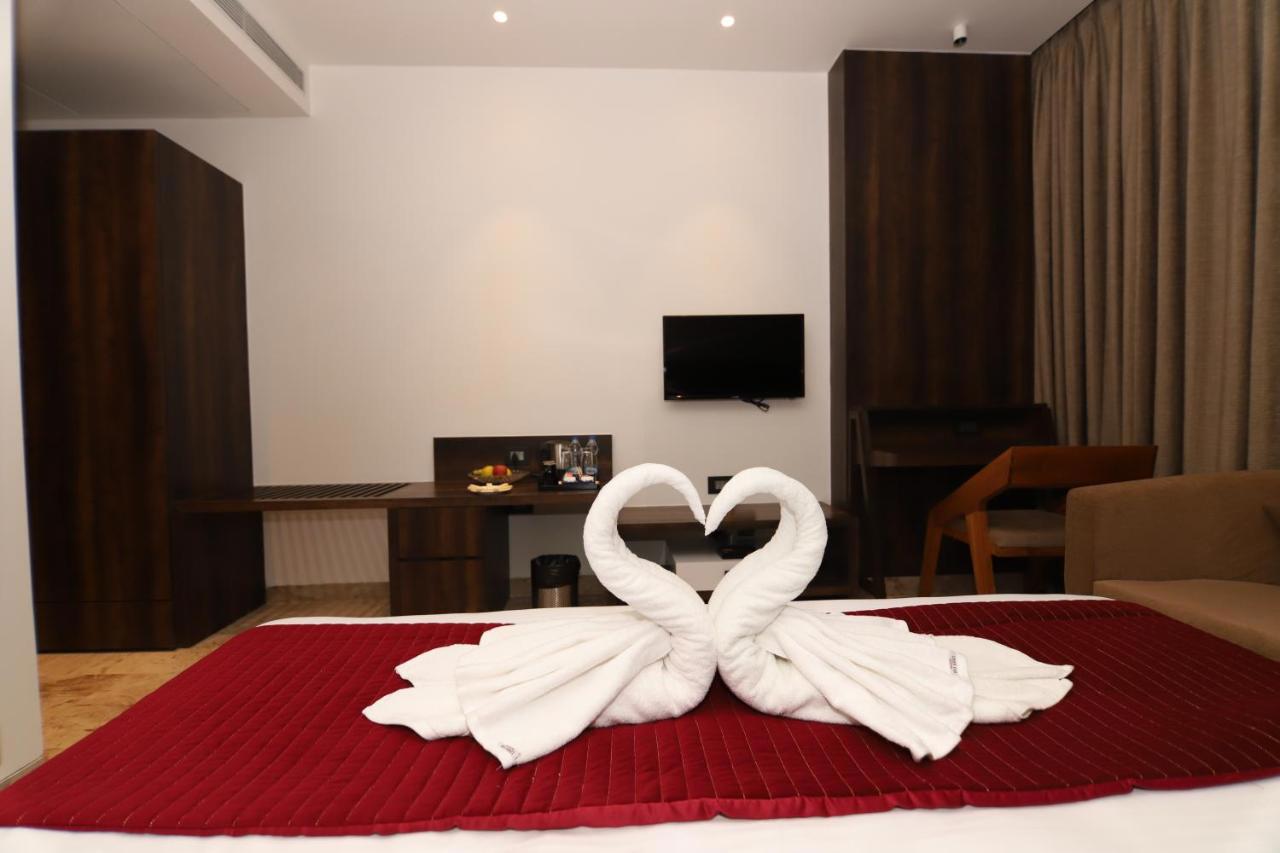 Econest Hotel