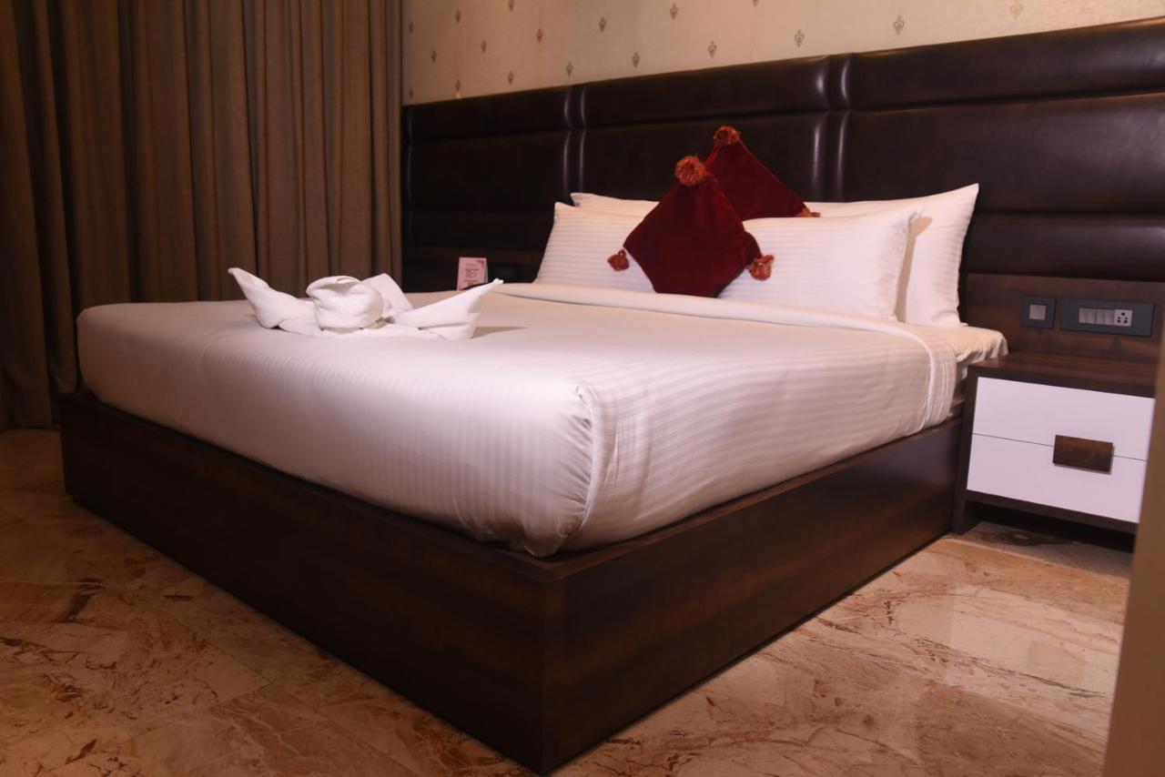 Econest Hotel