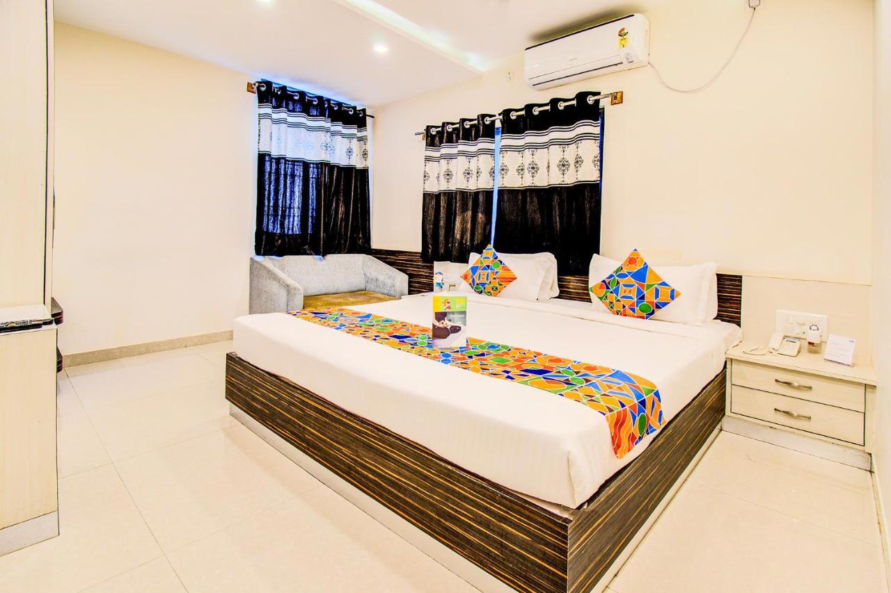 Fabhotel Corporate Crown