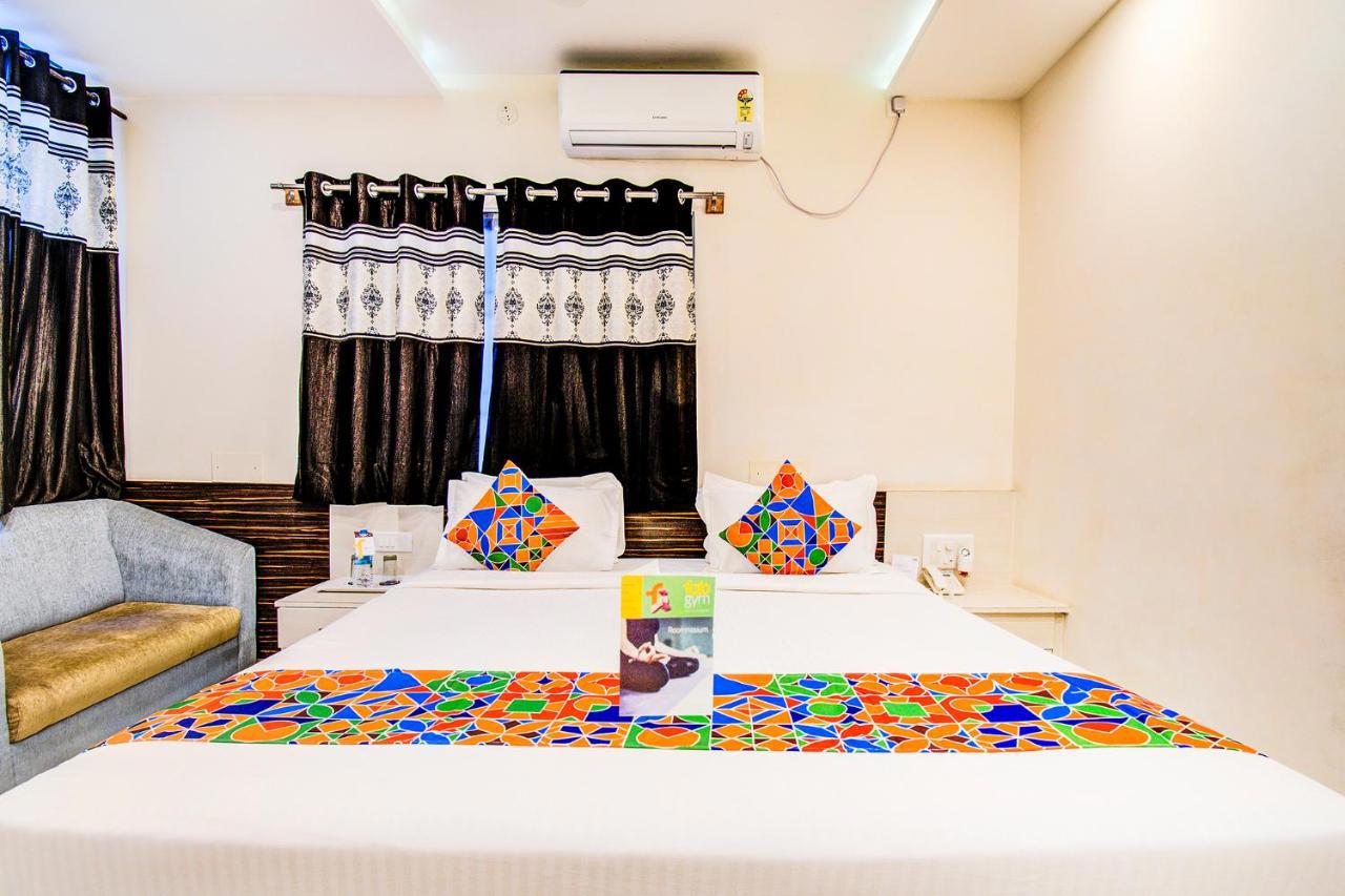 Fabhotel Corporate Crown