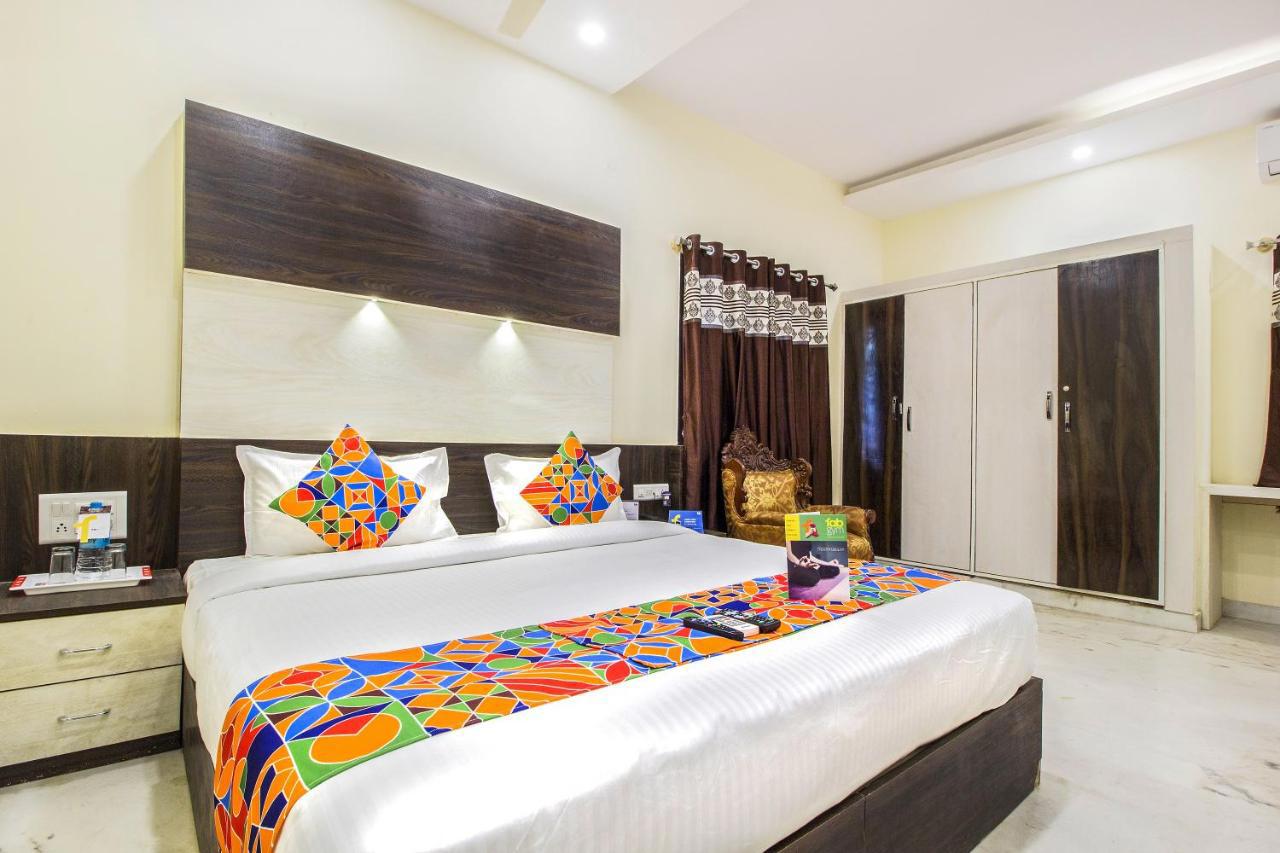 Fabhotel Crown Suites