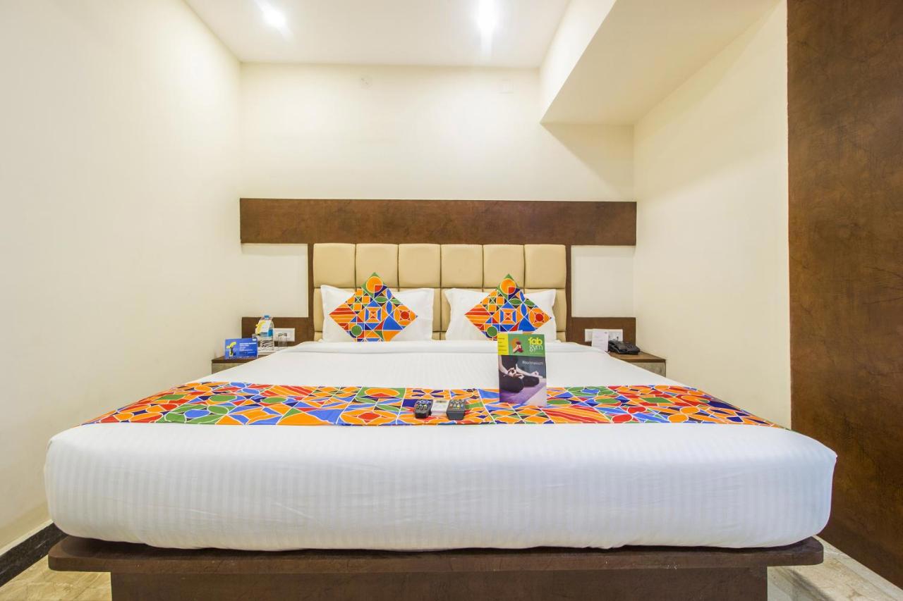 Fabhotel Crown Suites