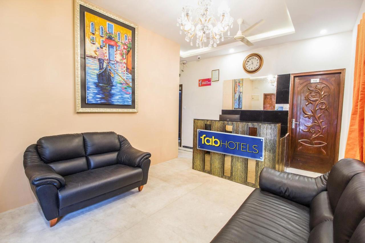 Fabhotel Crown Suites