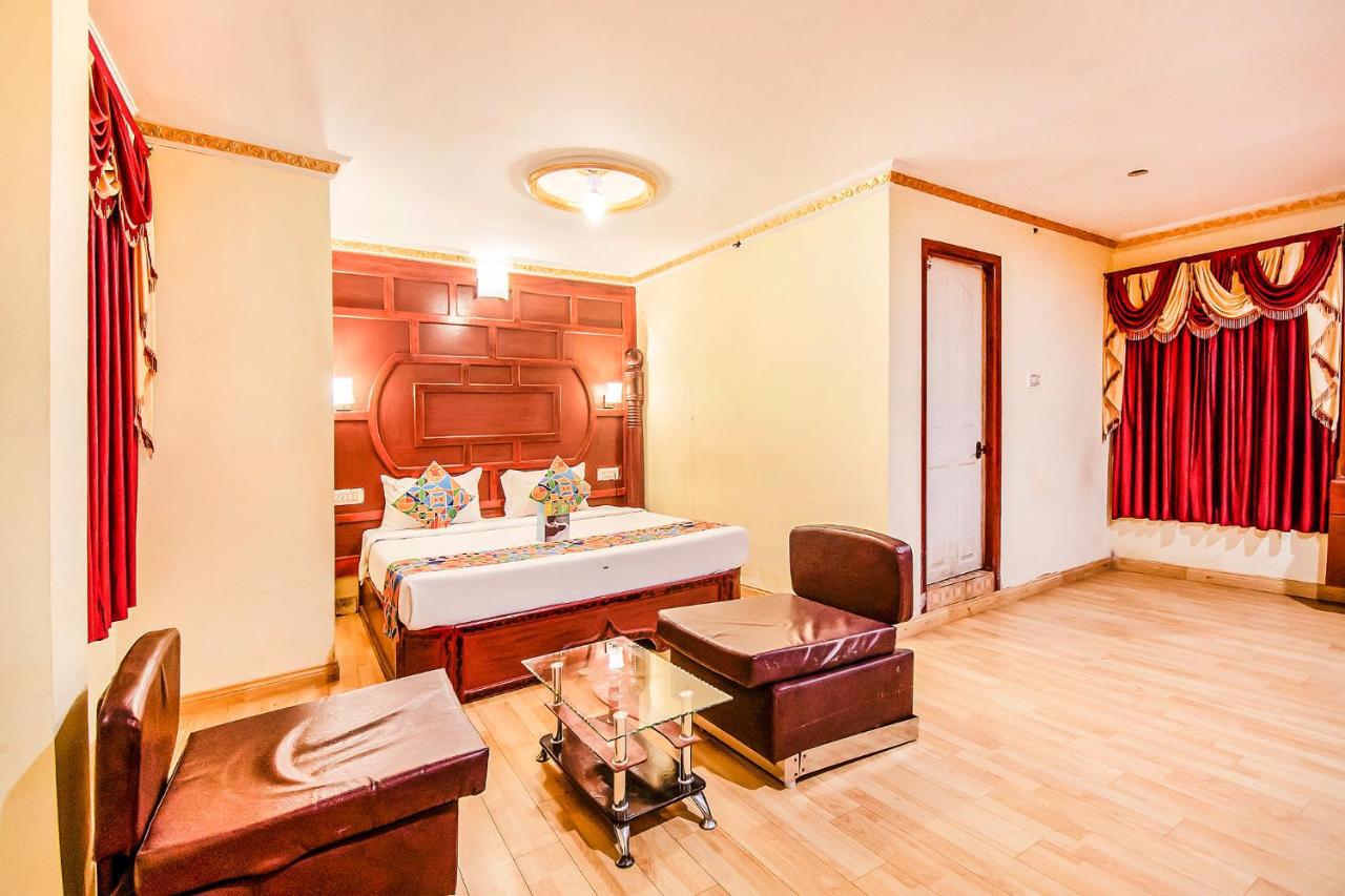 Fabhotel Roshan Residency