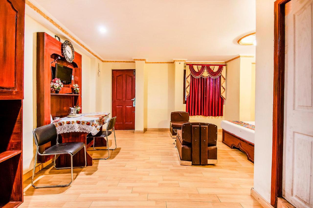 Fabhotel Roshan Residency