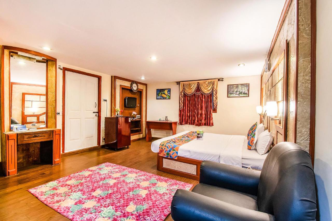 Fabhotel Roshan Residency