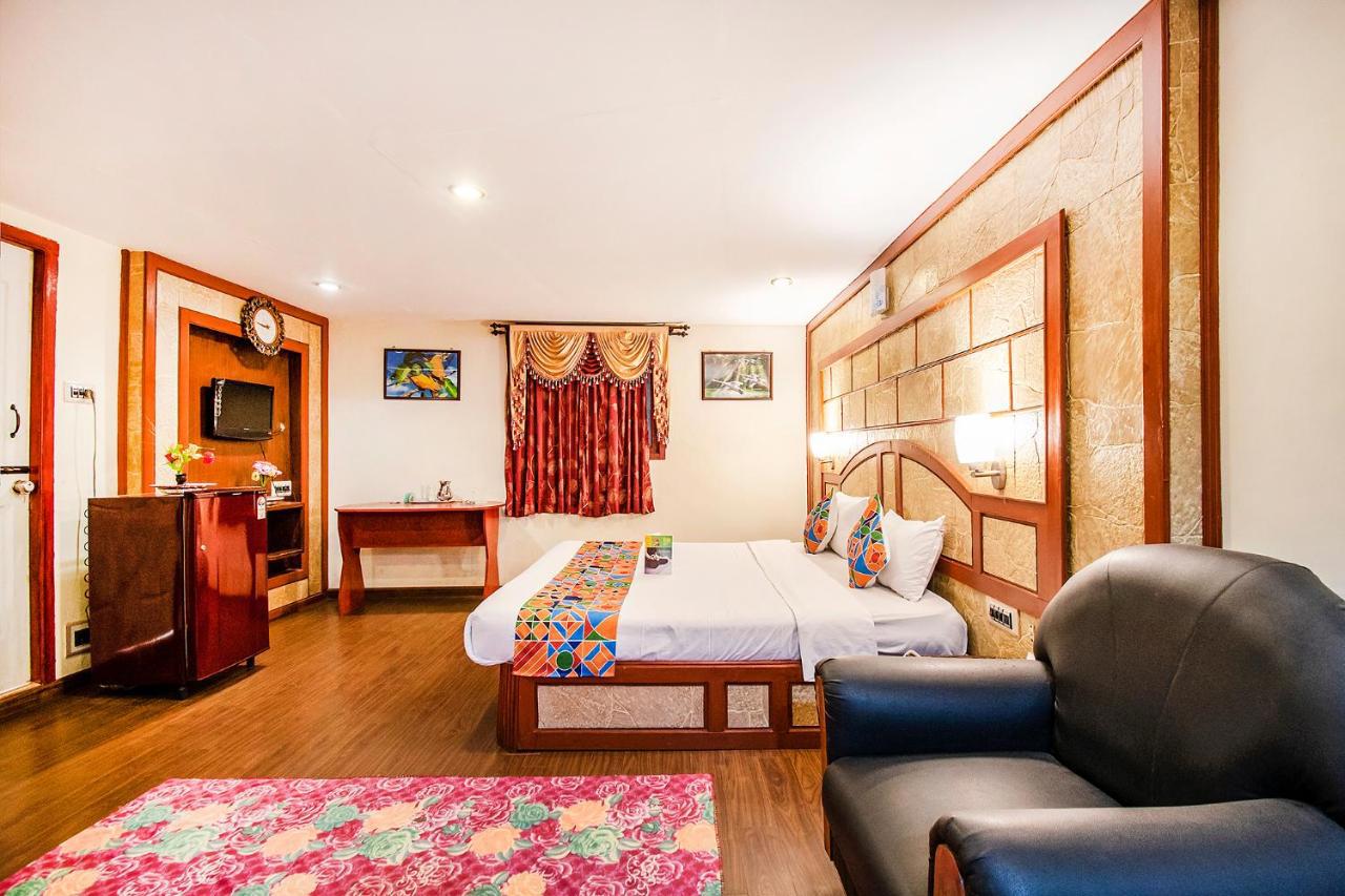 Fabhotel Roshan Residency