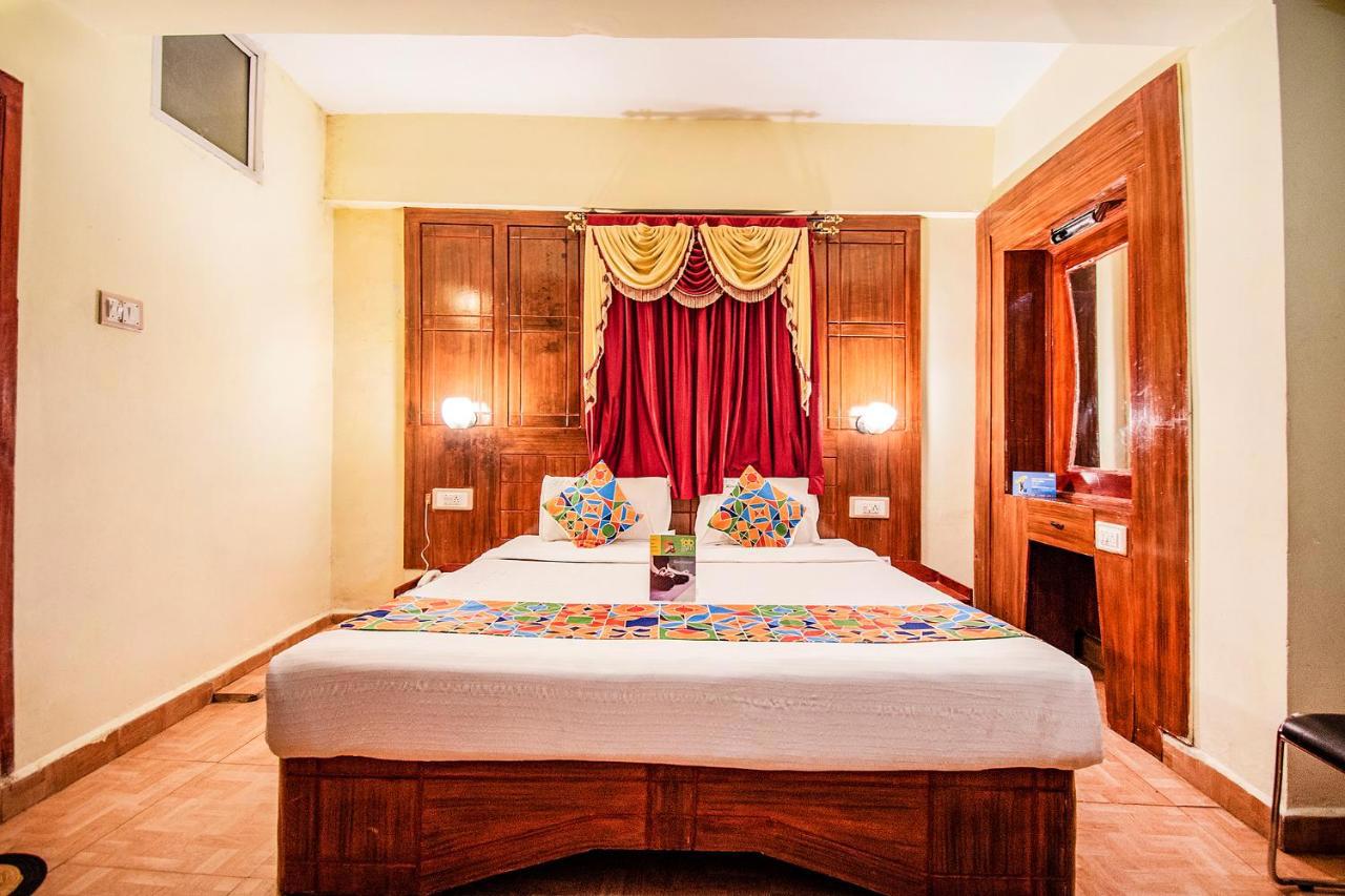 Fabhotel Roshan Residency