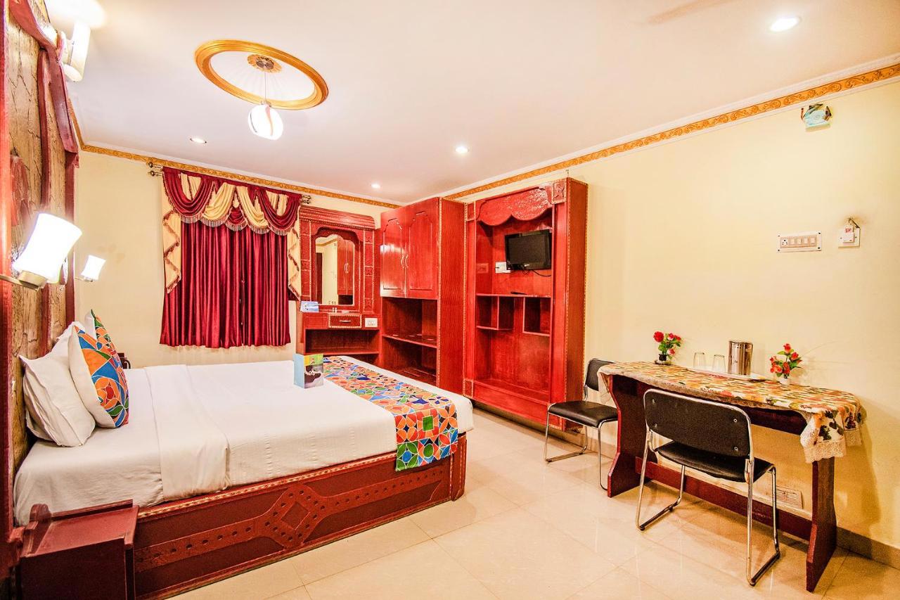 Fabhotel Roshan Residency