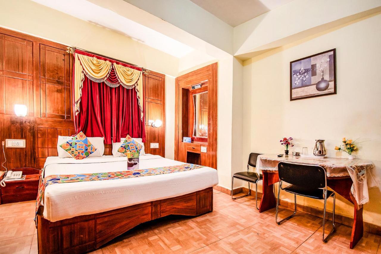 Fabhotel Roshan Residency