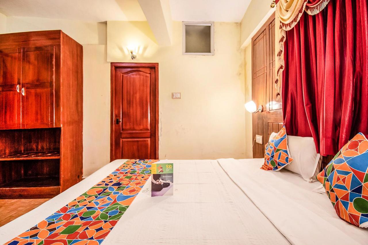 Fabhotel Roshan Residency