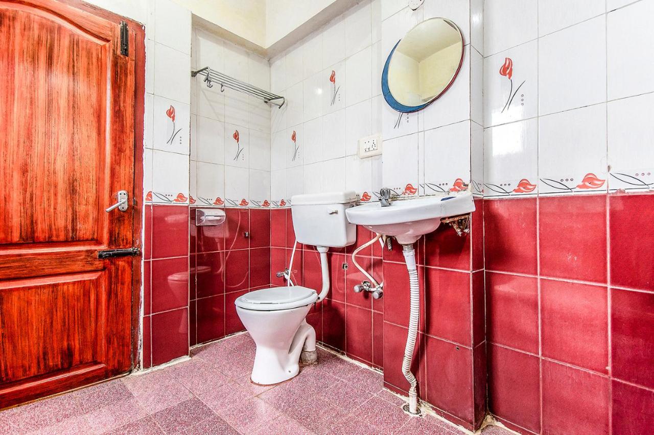 Fabhotel Roshan Residency