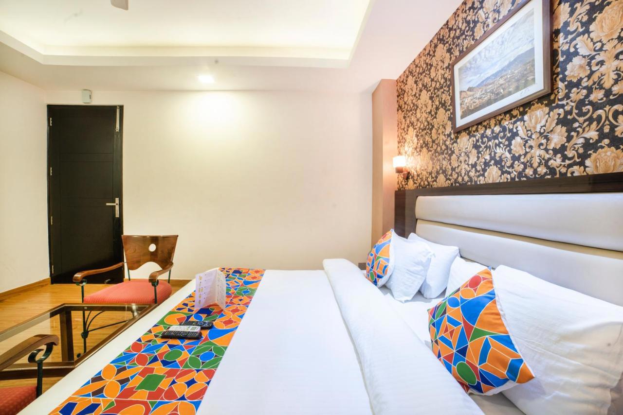 Fabhotel Galaxy