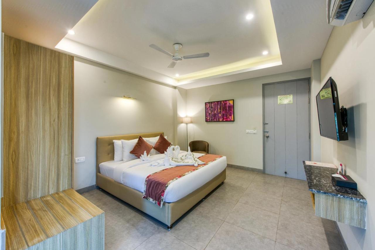 Rosastays Gurugram Sec 31