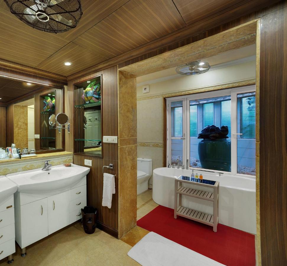 Fenicia Riverside Resort