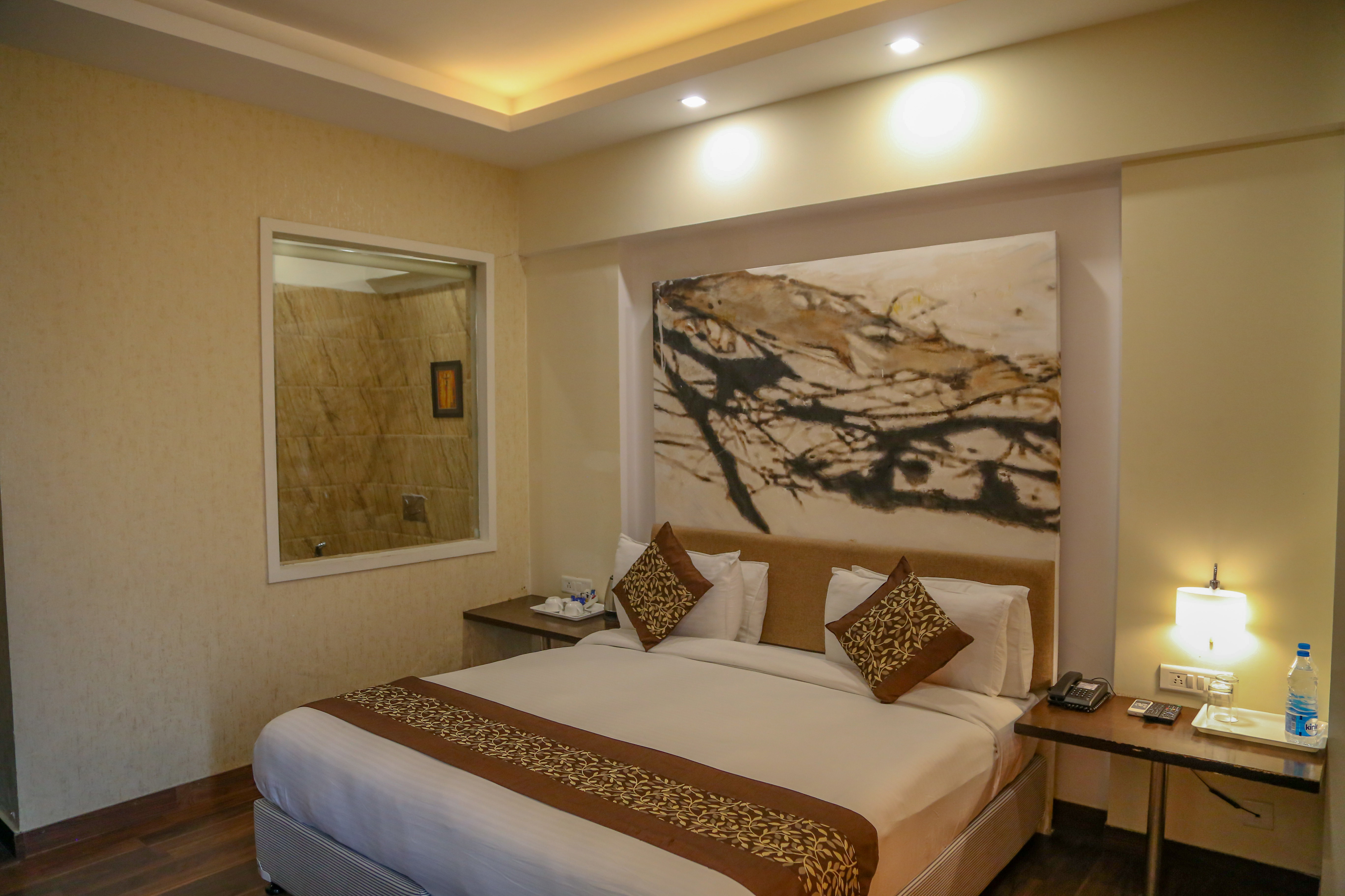 Four Leaf Hotel