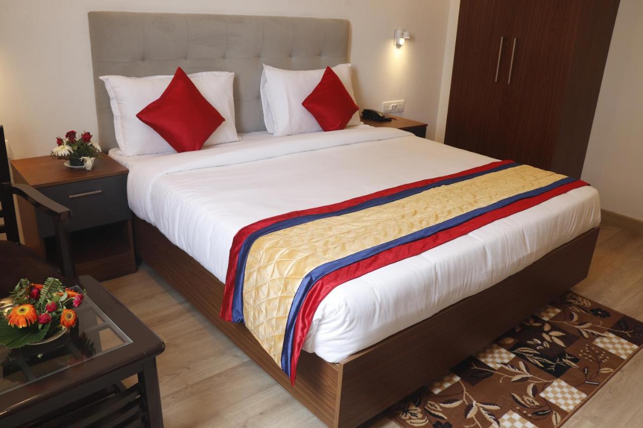 Click Hotel Transport Nagar