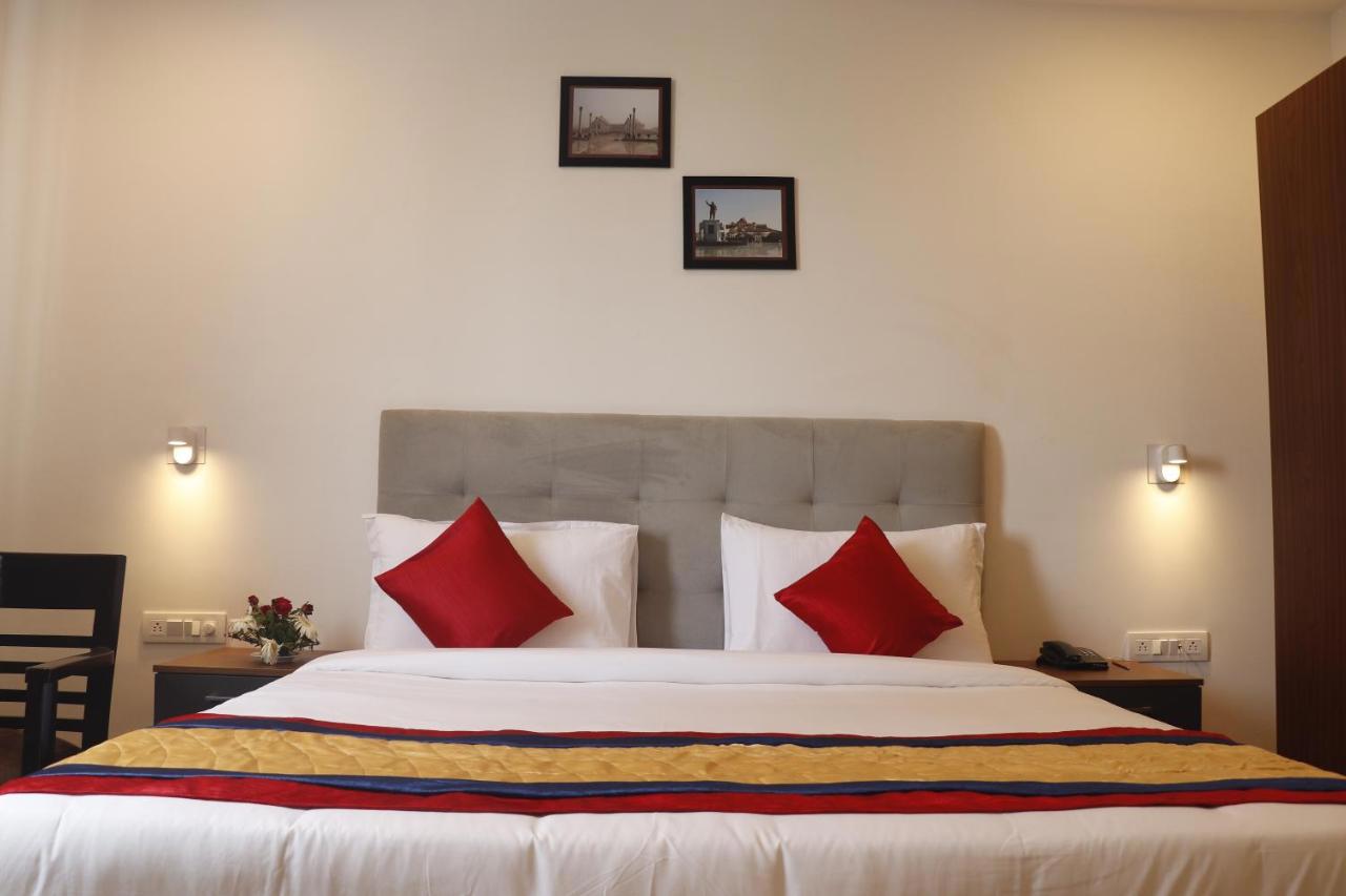 Click Hotel Transport Nagar
