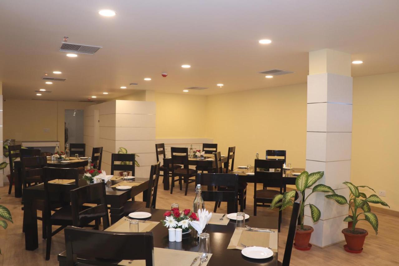 Click Hotel Transport Nagar