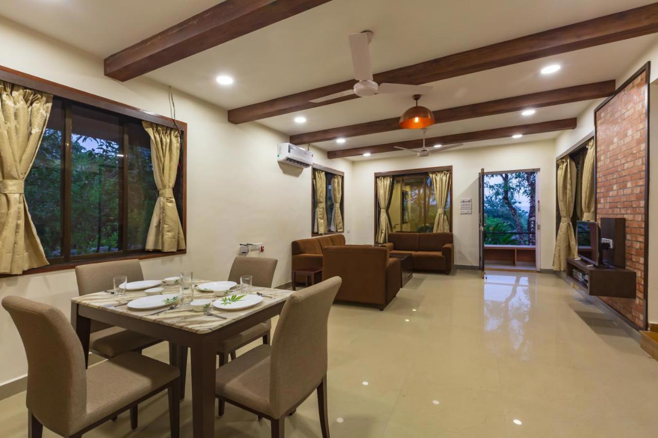 Saffronstays Ekaant, Vikramgad - Party-Perfect Pool Villa With Spacious Lawn