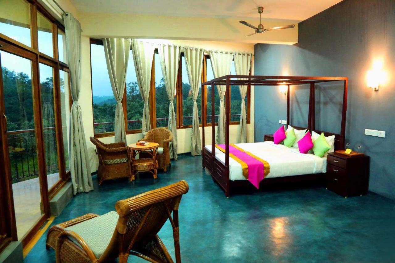 Jungle Edge Resort