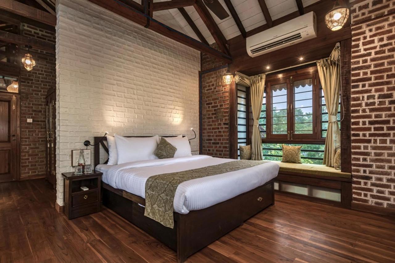 Saffronstays Vedika - Ecofriendly Villa By The River With Pool