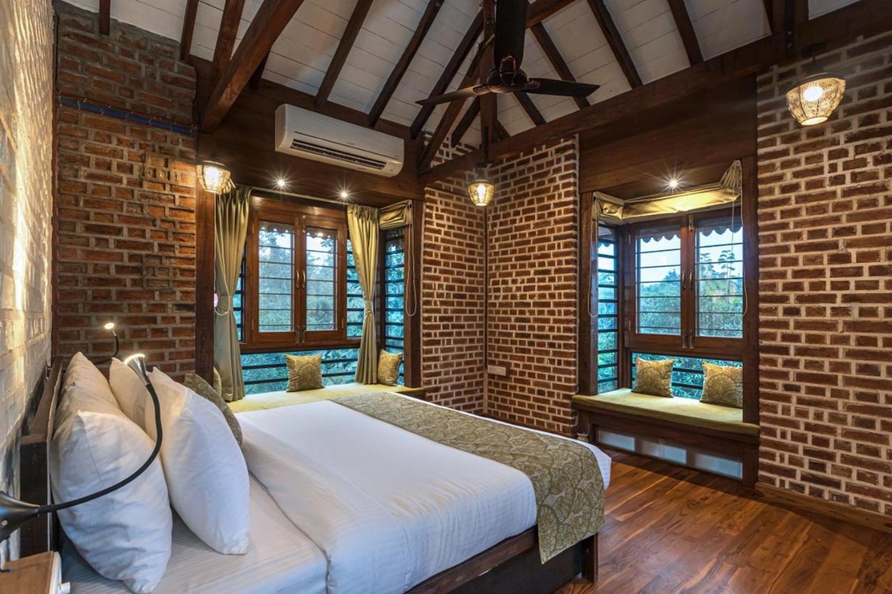 Saffronstays Vedika - Ecofriendly Villa By The River With Pool